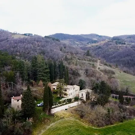 2x Double Bedroom On - Cerqua Palmata - Waterfall Accommodatie bij particulieren Assisi